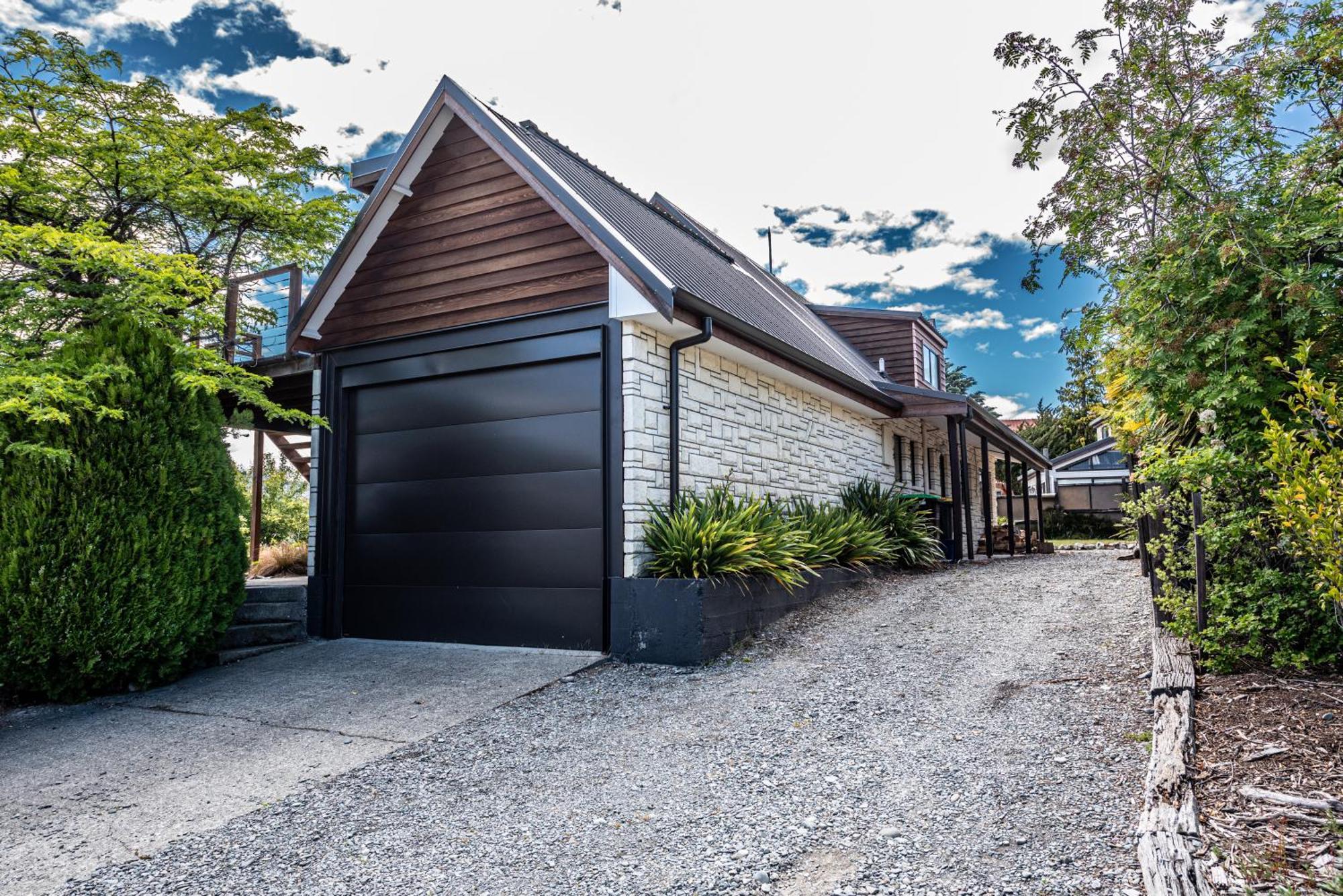 Blue Lake Lodge Lake Tekapo Exterior photo